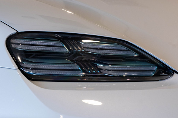 2024 MY25 Porsche Macan SUV