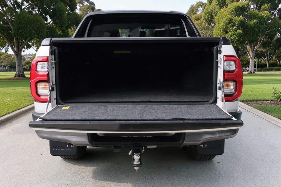 2021 Toyota HiLux GUN126R Rogue Dual Cab Pick Up Image 6