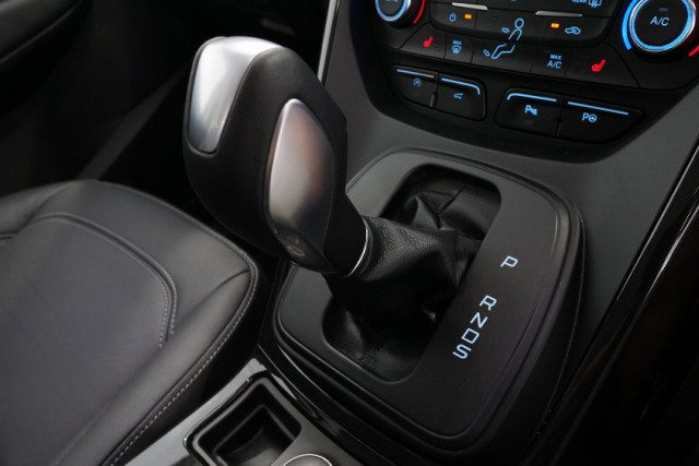 2018 Ford Escape Titanium 16 of 26