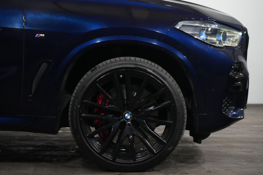2021 BMW X5 M50i SUV Image 5