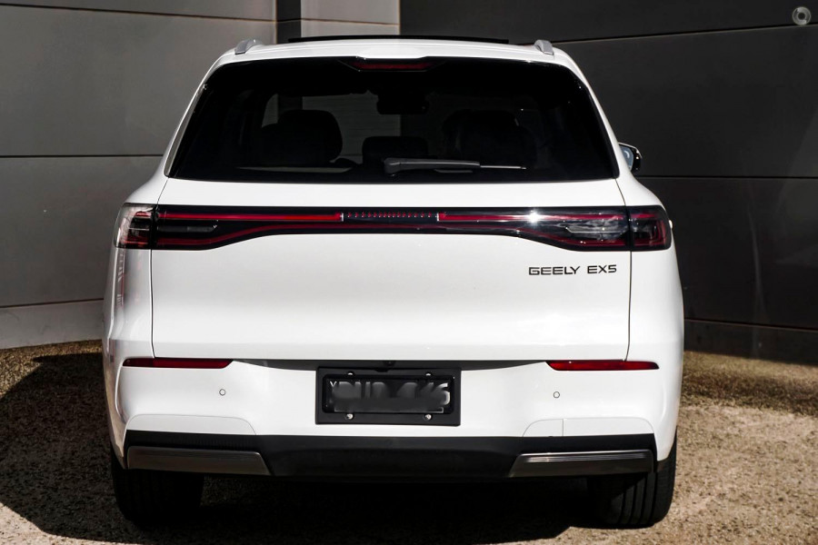 2026 MY27 Geely EX5 E245 Inspire Extended Range SUV Image 3