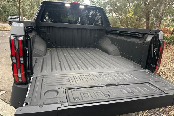 2025 MG U9 EKK1C Explore Pro Ute Image 11