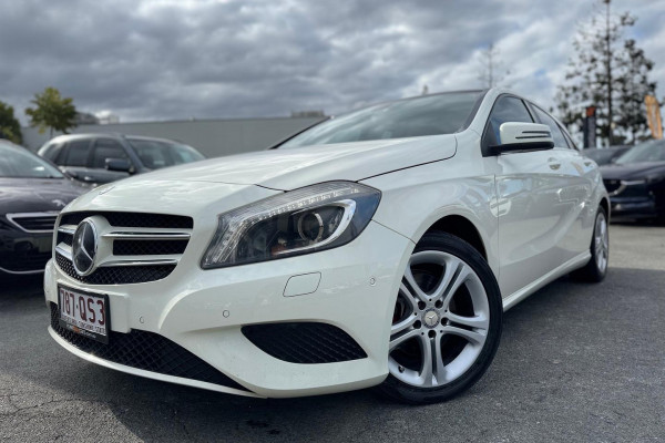 2014 Mercedes-Benz A-Class W176 A180 Hatch Image 2