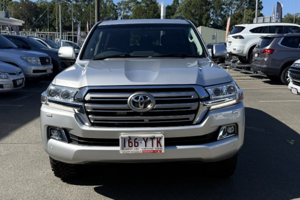 2019 Toyota LandCruiser VDJ200R VX SUV Image 4