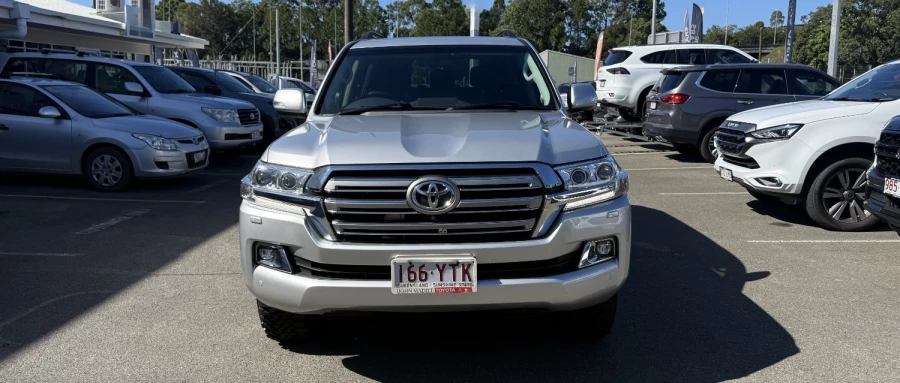 2019 Toyota LandCruiser VDJ200R VX SUV Image 4