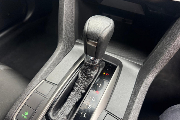2017 Honda Civic 10th Gen VTi-S Hatch Image 16