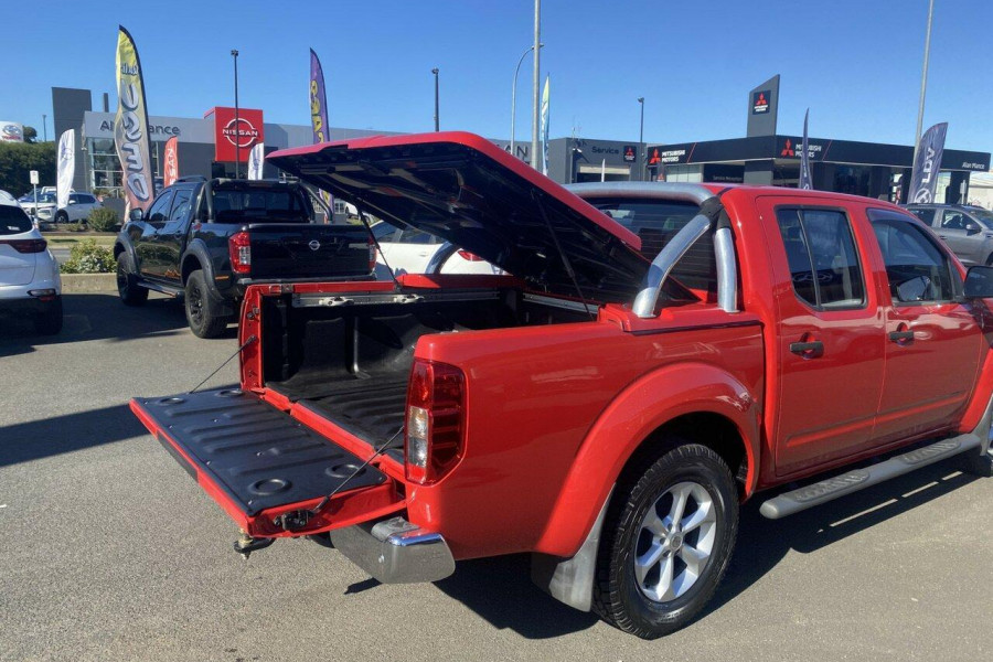 2013 Nissan Navara D40 Series 6 ST Dual Cab Pickup Image 9