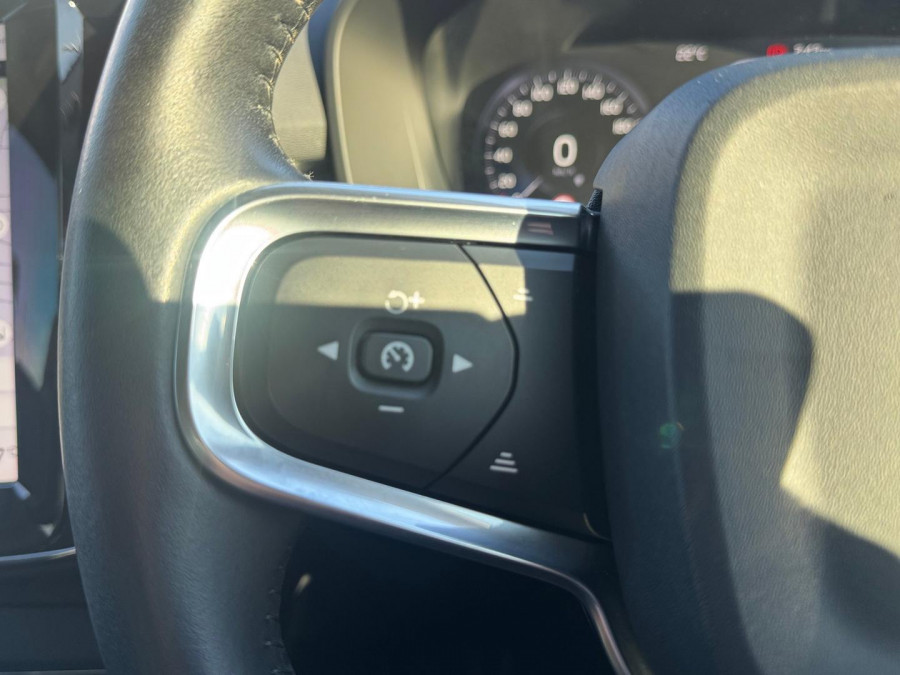 2019 Volvo XC40 XZ T4 Momentum SUV Image 22