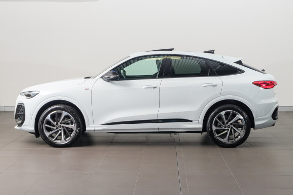 2026 Audi Q5 TFSI Sport SUV image 3