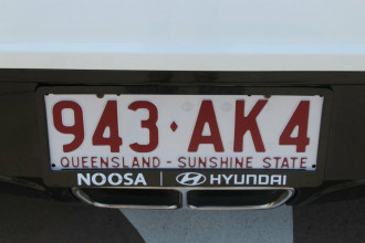 2012 Hyundai Veloster FS + Coupe Hatchback image 11