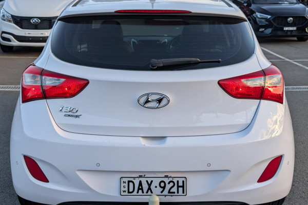 2015 MY16 Hyundai i30 GD3 Series II Active X Hatch Image 5