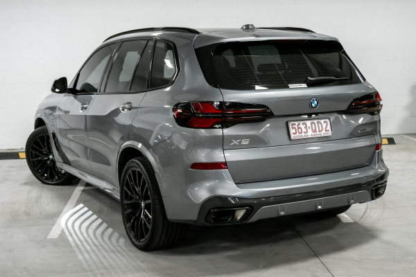 2025 BMW X5 G05 LCI xDrive50e M Sport SUV image 2