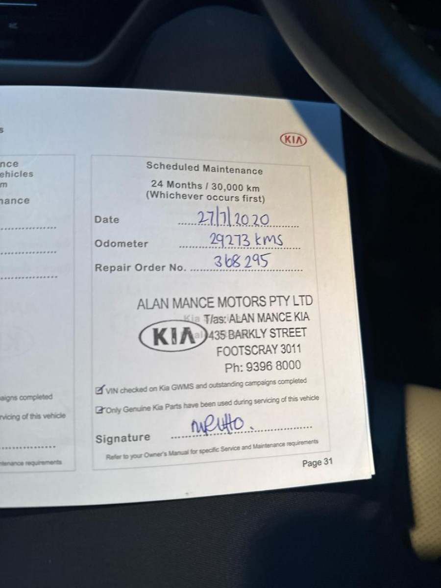 2017 MY18 Kia Carnival YP SLi Van Image 25