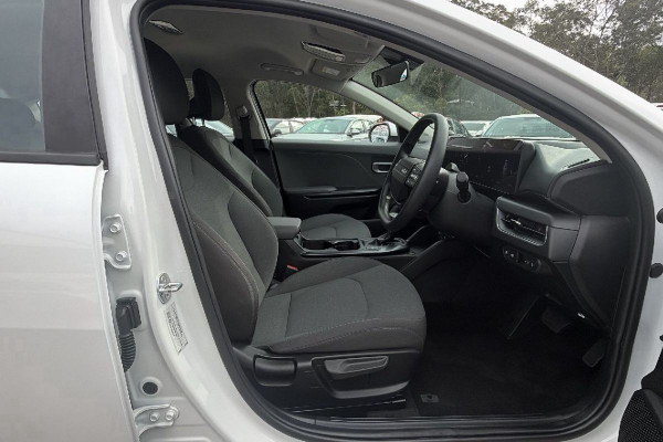 2025 Kia K4 CL4m Sport Sedan Image 19