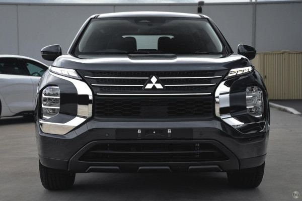 2024 Mitsubishi Outlander ZM ES SUV