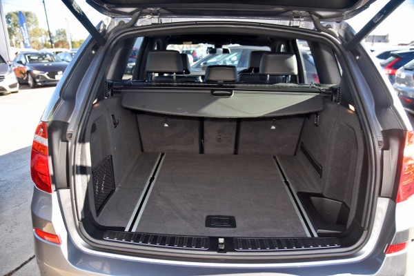 2016 BMW X3 F25 LCI 20 xDrive SUV Image 6