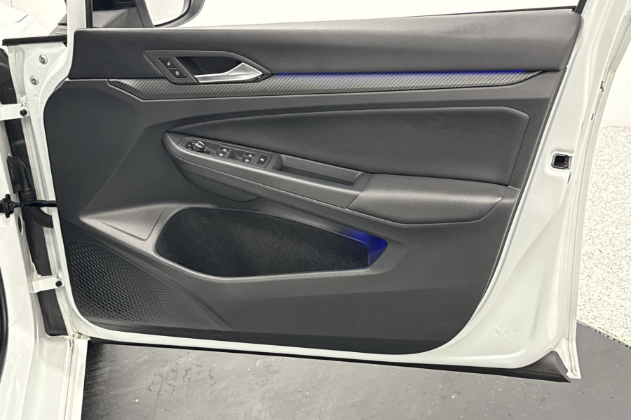 2022 MY22.5 Volkswagen Golf 8 R Hatch Image 19