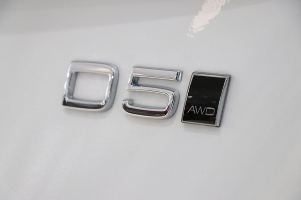 2019 Volvo XC90 L Series D5 Momentum Suv Image 5