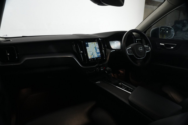 2021 Volvo XC60 UZ T5 Momentum SUV image 13