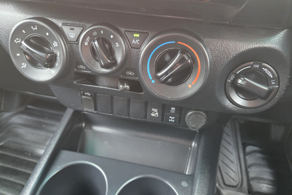 2020 Toyota HiLux  SR Dual Cab Ute Image 16