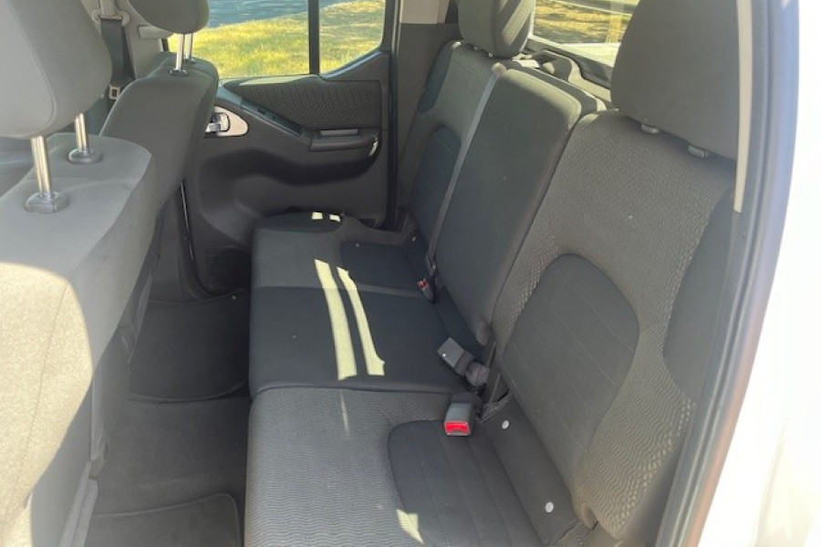 2013 Nissan Navara D40 Series 5 ST-X 550 4x4 D/C Pickup Ute Image 28