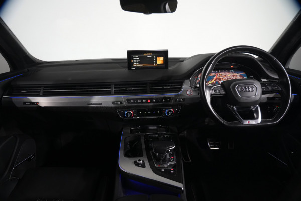 2018 Audi SQ7 TDI SUV image 13