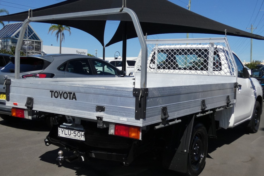 2021 Toyota HiLux TGN121R WORKMATE 4X2 Cab Chassis Image 9