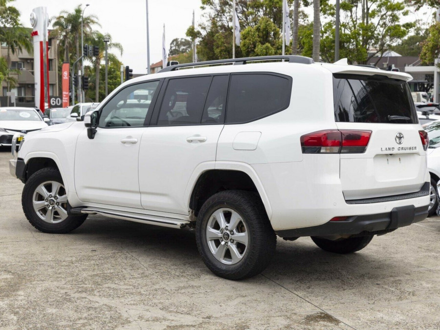 2023 Toyota LandCruiser FJA300R GXL SUV Image 3