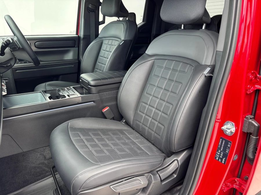 2025 MY26 Kia Tasman TK X-Line Ute Image 11