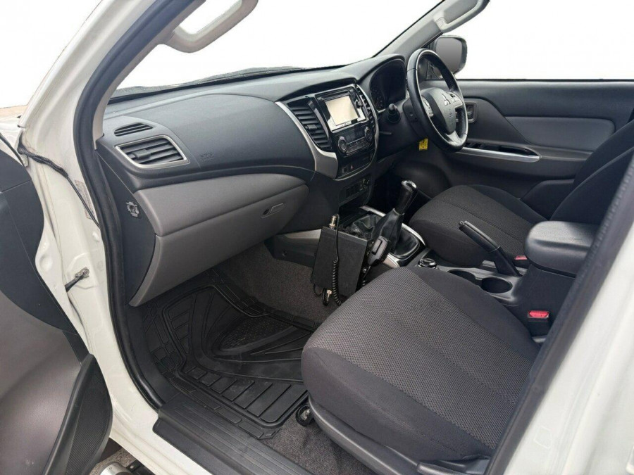 2015 MY16 Mitsubishi Triton MQ GLS Ute Image 18