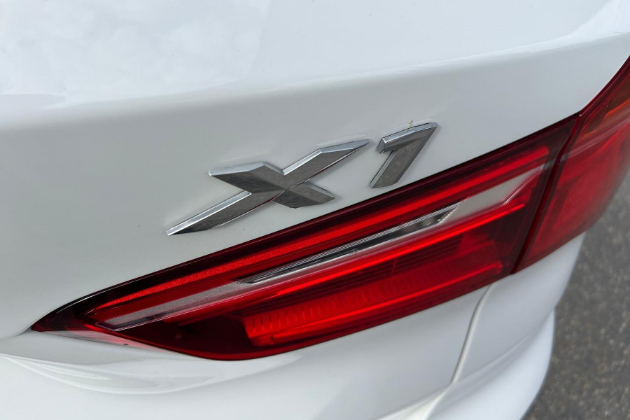 2016 BMW X1 F48 sDrive18d SUV Image 6