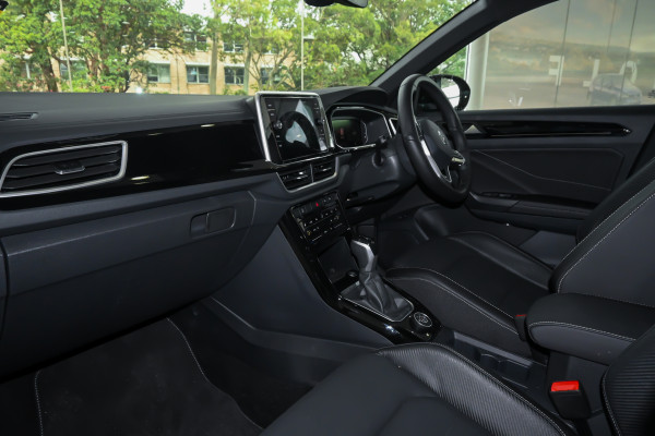 2025 Volkswagen T-Roc 140TSI R-Line SUV Image 8