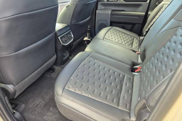 2026 Kia Tasman TK SX+ Ute Image 20