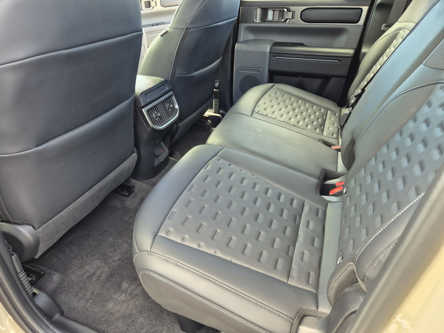 2026 Kia Tasman TK SX+ Ute Image 20
