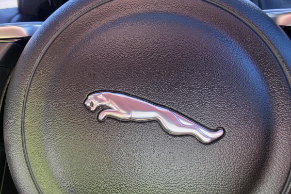 2016 MY17 Jaguar F-PACE X761 First Edition SUV Image 22