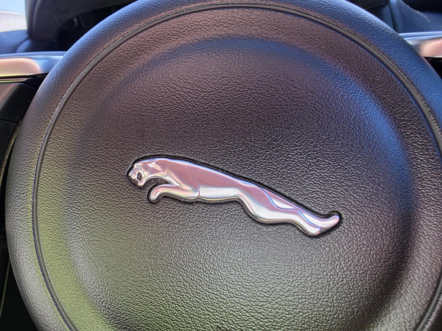 2016 MY17 Jaguar F-PACE X761 First Edition SUV Image 22