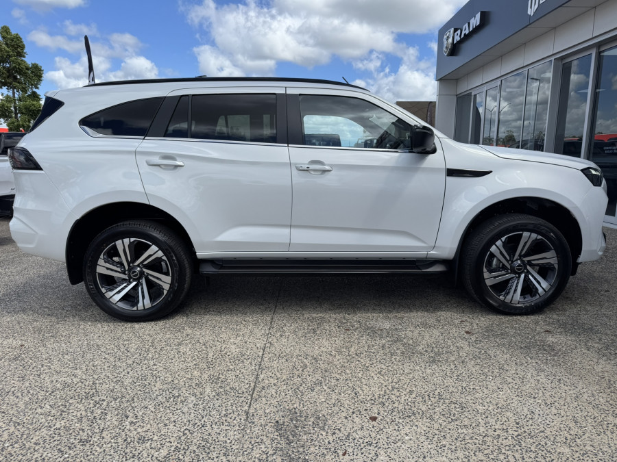 2026 Isuzu MU-X RJ LS-T SUV Image 2