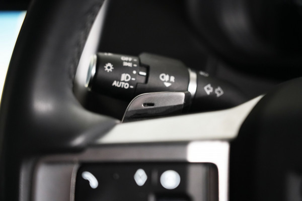 2024 Land Rover Discovery Series 5 P360 Dynamic SE SUV Image 15
