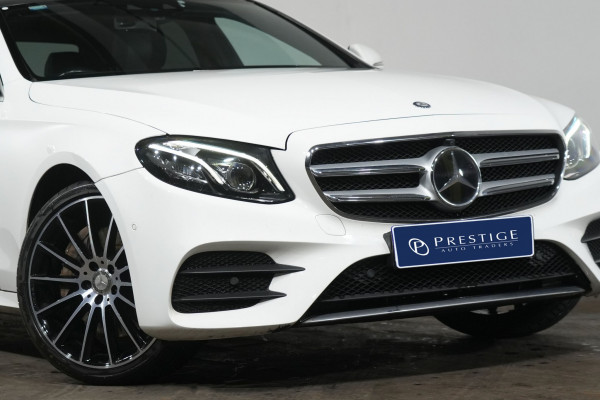 2017 Mercedes-Benz E-Class E300 Sedan image 2