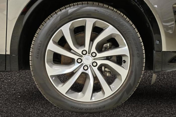 2024 MY25 Land Rover Discovery Sport L550 P300e Dynamic SE SUV Image 32