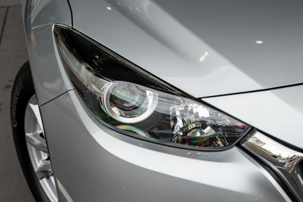2016 Mazda 3 BM5478 Neo Hatch Image 18