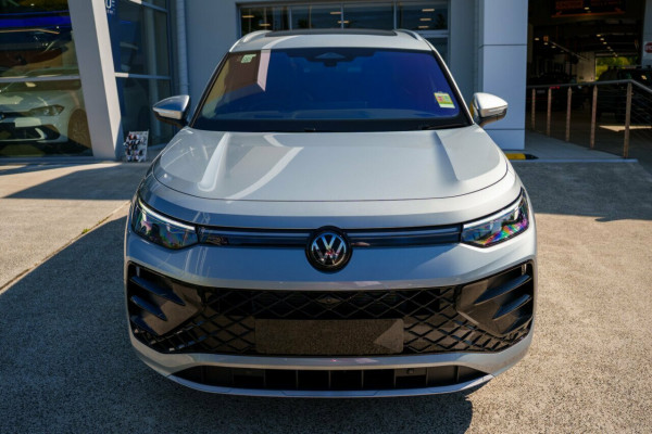 2026 Volkswagen Tayron R4 195TSI R-Line SUV Image 5