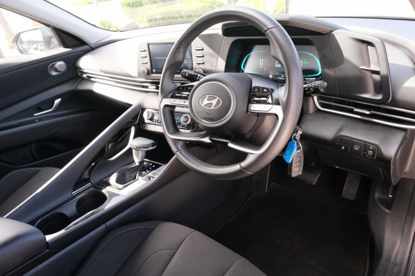2024 Hyundai i30 CN7.V2 Hybrid Sedan Image 7