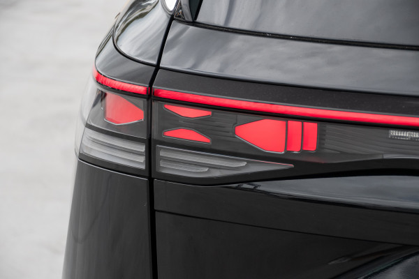 2025 Volkswagen Tayron R4 195TSI R-Line SUV Image 24