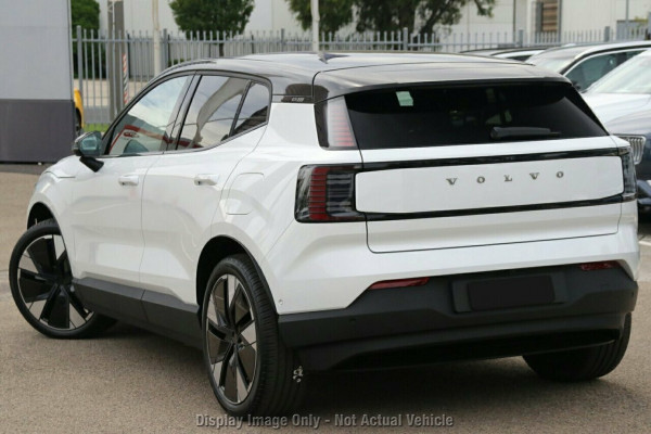 2024 Volvo EX30  Twin Motor Performance Ultra SUV Image 3