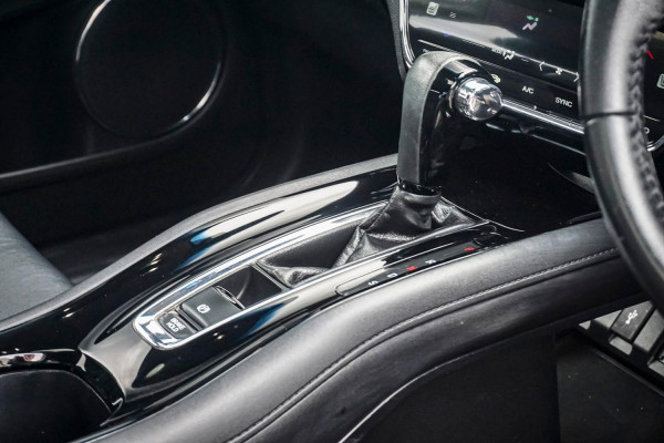 2015 Honda HR-V  VTi-L SUV Image 15