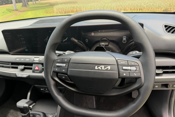 2025 Kia K4 CL4m Sport Sedan Image 6