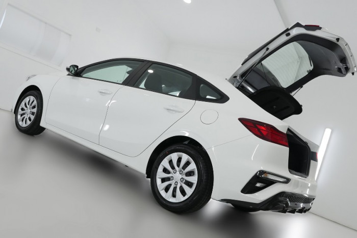 2019 MY20 Kia Cerato Hatch BD S with Safety Pack Hatchback Image 28