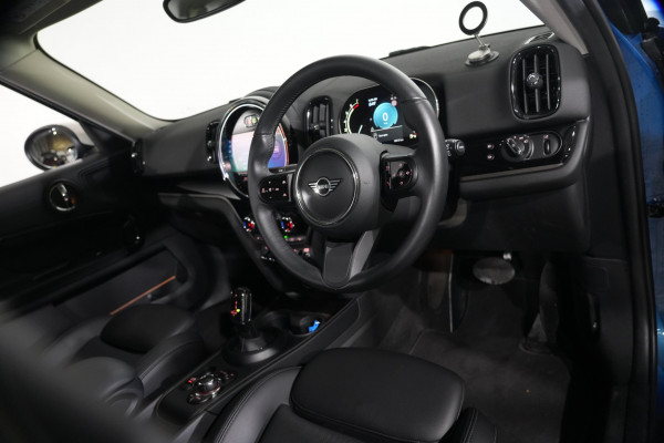 2021 MINI Countryman C Classic SUV Image 11
