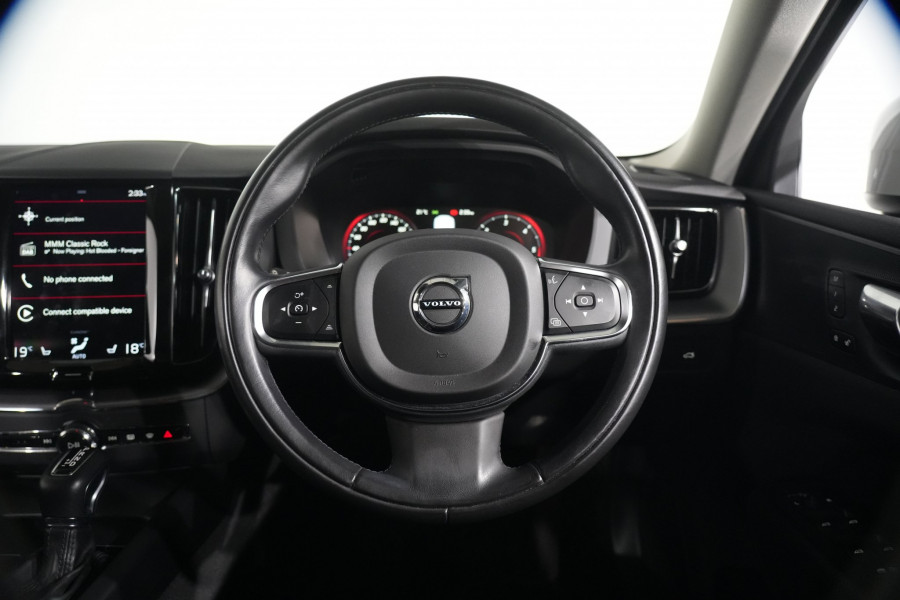 2021 Volvo XC60 UZ D4 Momentum SUV